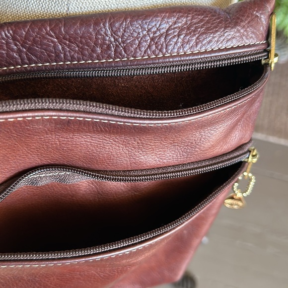 Vintage Tanners Creek dark brown leather lightweight crossbody bag/purse - Picture 5 of 7